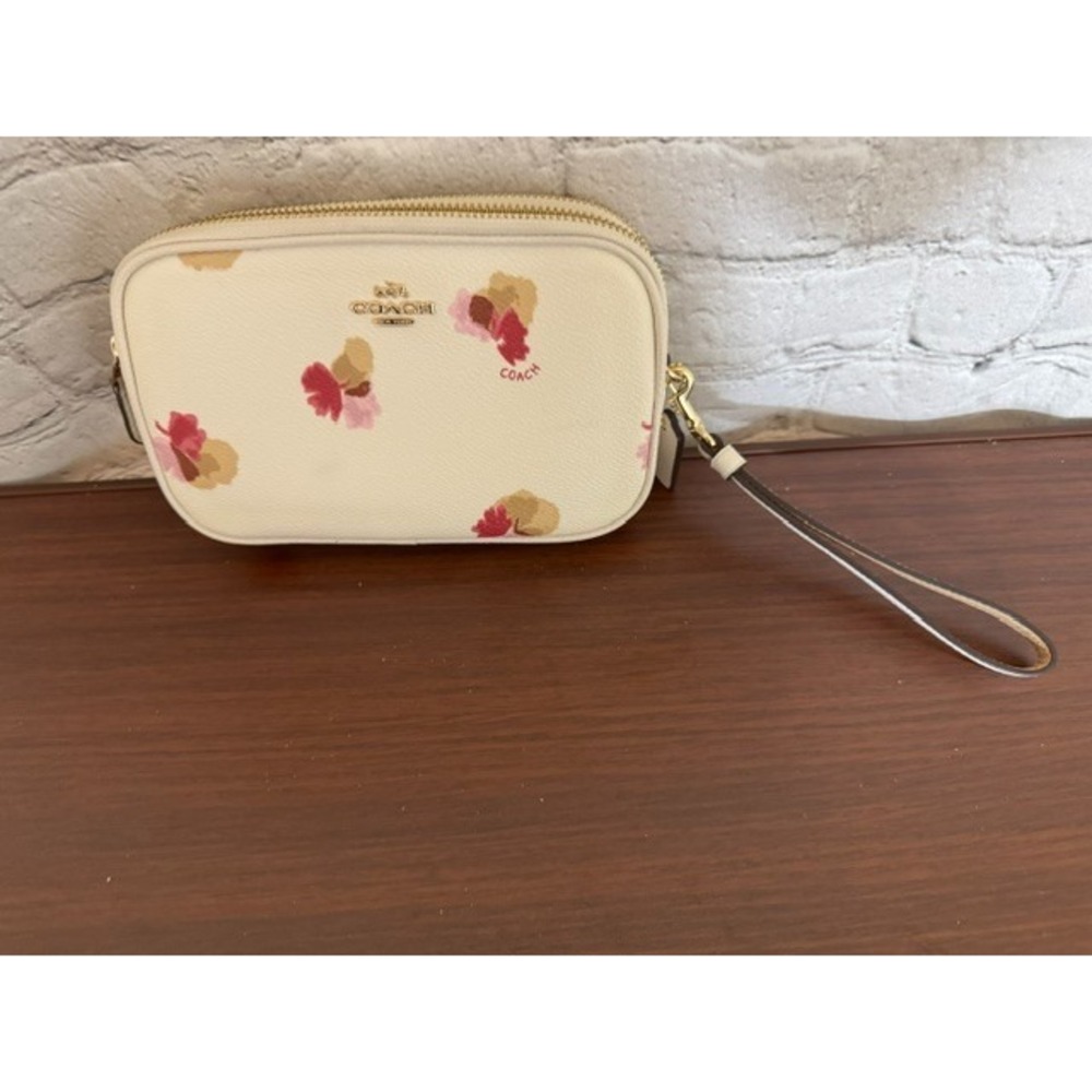 Coach Jamie Floral Print Camera Bag Chalk Leather Crossbody Wristlet NWOT - Picture 10 of 10